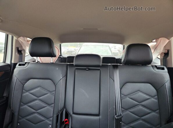 1V2DR2CAXSC546697 2025 VOLKSWAGEN ATLAS White Հետևի նստատեղերի տեսք