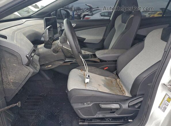 1V2DSPE89RC010880 2024 VOLKSWAGEN ID.4 White Widok wnętrza z przodu
