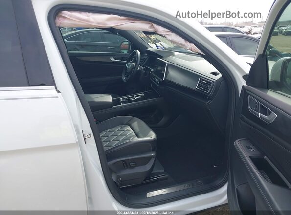 1V2FE2CA8RC249717 2024 VOLKSWAGEN ATLAS White 