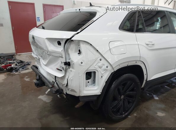 1V2HE2CA0NC207237 2022 VOLKSWAGEN ATLAS White 