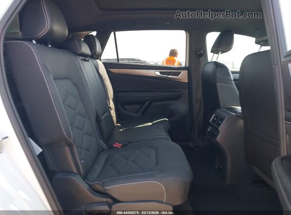 1V2JE2CA6RC212868 2024 VOLKSWAGEN ATLAS White Vista de la etiqueta del VIN
