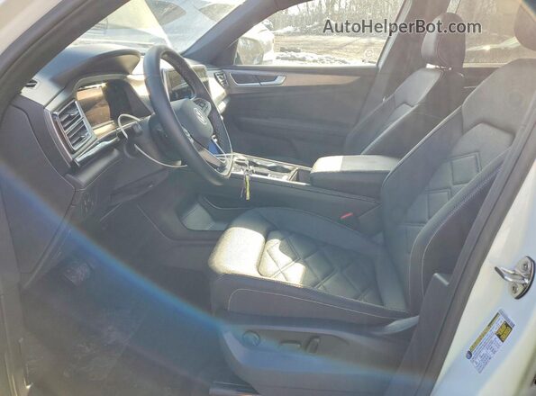 1V2KE2CA2SC229676 2025 VOLKSWAGEN ATLAS White Widok wnętrza z przodu