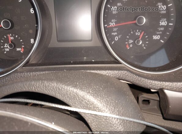 1VWAA7A34JC019036 2018 VOLKSWAGEN PASSAT Silver 