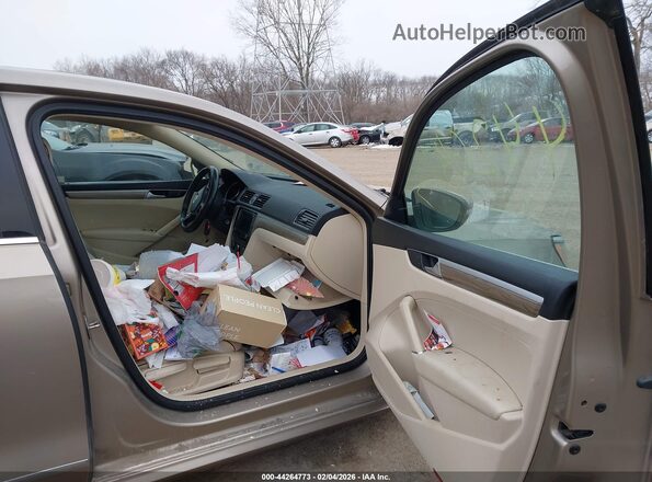 1VWBS7A35GC028547 2016 VOLKSWAGEN PASSAT Gold Vista interior delantera
