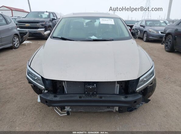 1VWBS7A35GC028547 2016 VOLKSWAGEN PASSAT Gold Vista del cuadro de instrumentos