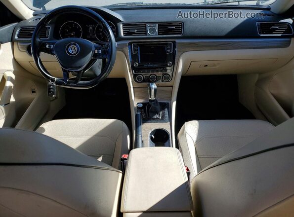1VWBT7A39HC079581 2017 VOLKSWAGEN PASSAT Черный Вид панели приборов