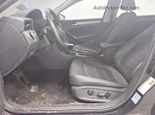 1VWSA7A30MC015705 2021 VOLKSWAGEN PASSAT Charcoal Вид салону спереду
