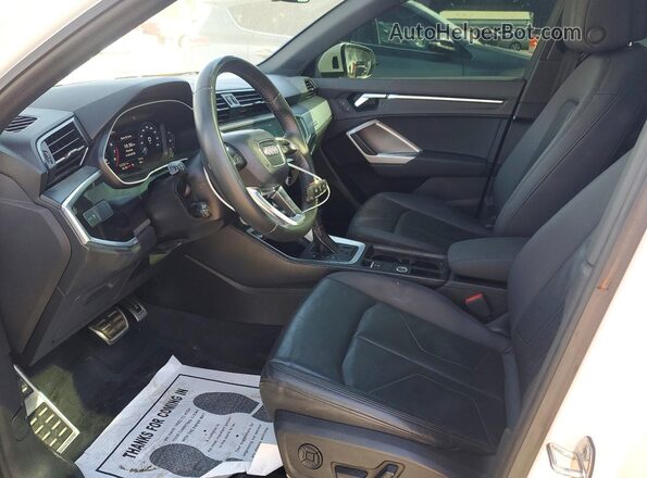WA1AECF39L1041664 2020 AUDI Q3 White 