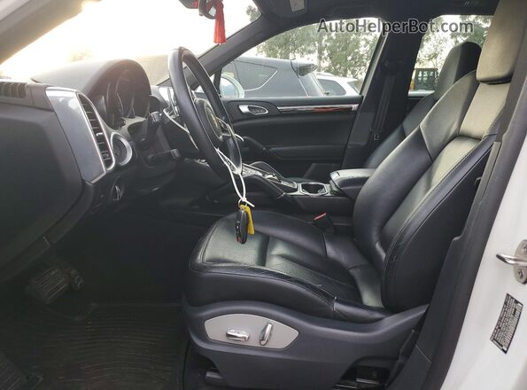 WP1AA2A2XJKA05577 2018 PORSCHE CAYENNE White 