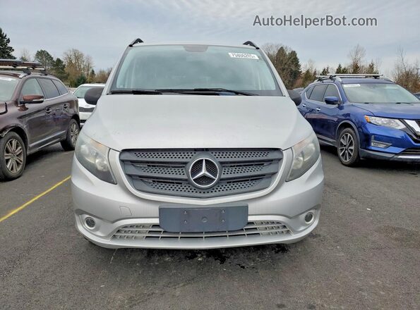 WD4PG2EE8H3222408 2017 MERCEDES-BENZ METRIS Серебряный 