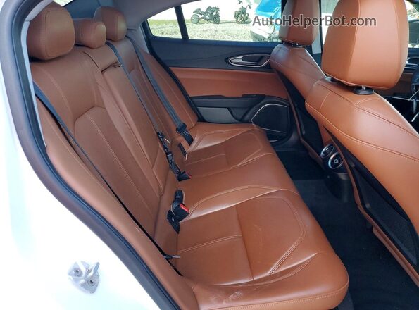 ZARFAEDN1J7573529 2018 ALFA ROMEO GIULIA White 