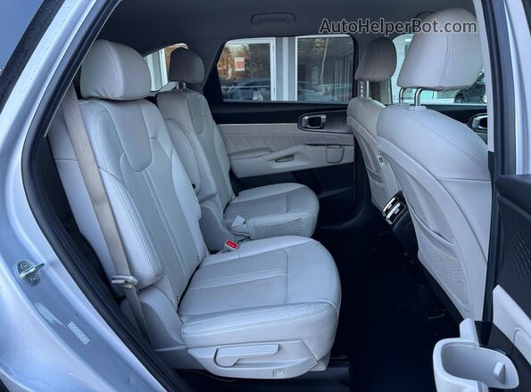 KNDRJDLH0N5069326 2022 KIA SORENTO Silver წინა სალონის ხედი