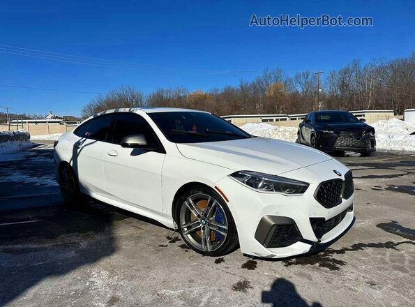 WBA13AL06M7G83218 2021 BMW M2 White Դիմացի տեսք