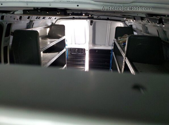 1GTW7AFP4P1111896 2023 GMC SAVANA White Vista interior trasera