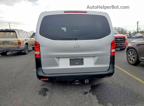 WD4PG2EE8H3222408 2017 MERCEDES-BENZ METRIS Серебряный 