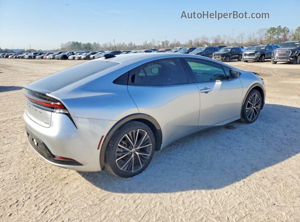 JTDACAAU3T3065785 2026 TOYOTA LE Silver 