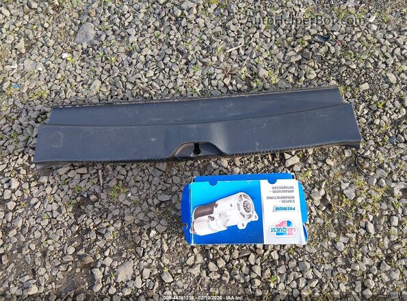 2C3CCAAG0GH229746 2016 CHRYSLER 300 Серебряный Вид щитка приборов
