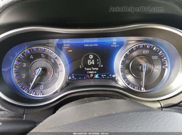 2C3CCAAG0GH229746 2016 CHRYSLER 300 Серебряный Вид задних сидений