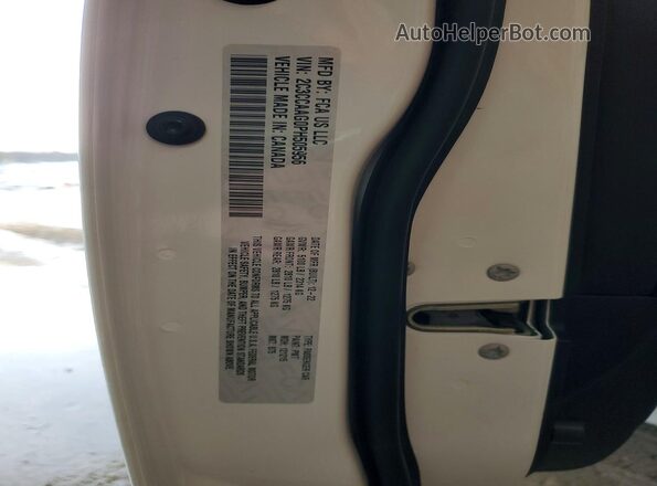 2C3CCAAG0PH505956 2023 CHRYSLER 300 Белый Вид подкапотного пространства