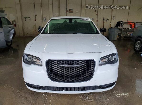 2C3CCAAG0PH505956 2023 CHRYSLER 300 Белый Вид спереди