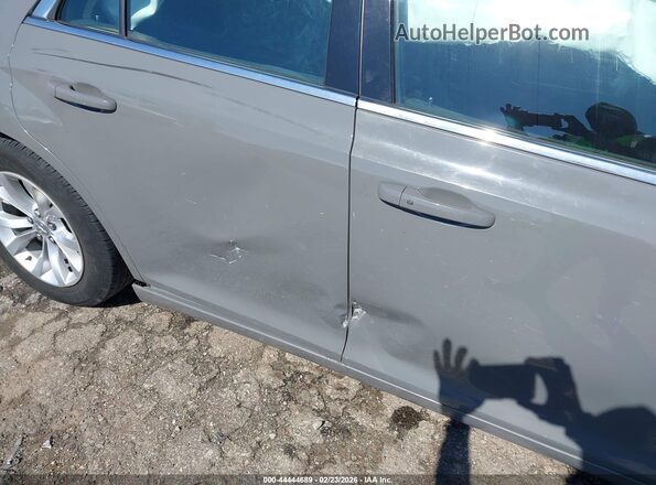 2C3CCAAG3JH320369 2018 CHRYSLER 300 Gray 
