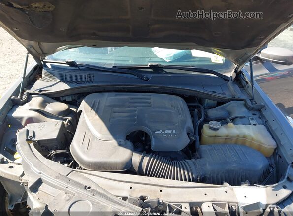 2C3CCAAG3JH320369 2018 CHRYSLER 300 Gray Widok z tyłu