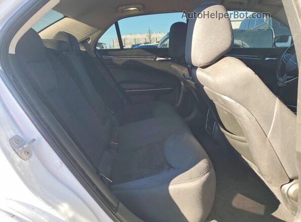 2C3CCAAG3KH581020 2019 CHRYSLER 300 Белый 