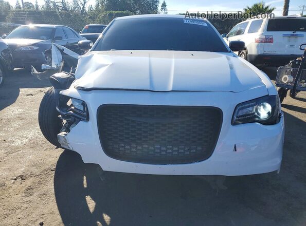 2C3CCAAG3KH581020 2019 CHRYSLER 300 Белый 