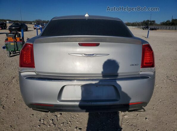 2C3CCAAG3KH654483 2019 CHRYSLER 300 Серебряный 