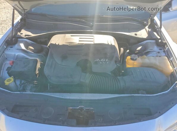 2C3CCAAG3KH654483 2019 CHRYSLER 300 Серебряный 