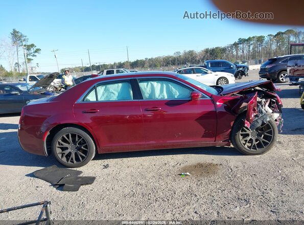 2C3CCAAG6JH296469 2018 CHRYSLER 300 Burgundy უკანა სალონის ხედი