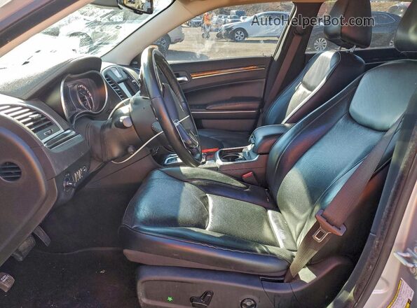 2C3CCAAG6MH657655 2021 CHRYSLER 300 Silver Вид салону спереду