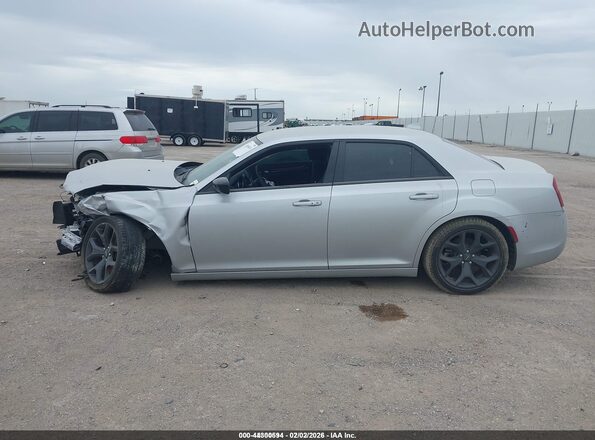 2C3CCAAG6PH537925 2023 CHRYSLER 300 Silver 