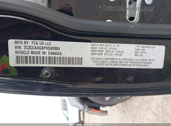 2C3CCAAG6PH580984 2023 CHRYSLER 300 Black Vista del compartimento del motor