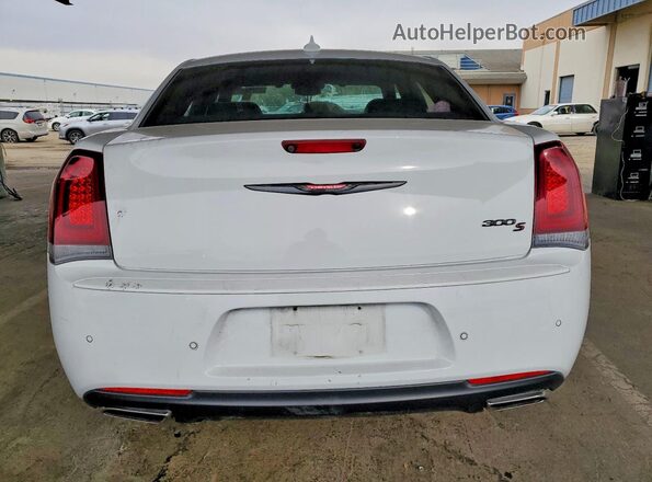 2C3CCABG0NH167745 2022 CHRYSLER 300 White Rear view