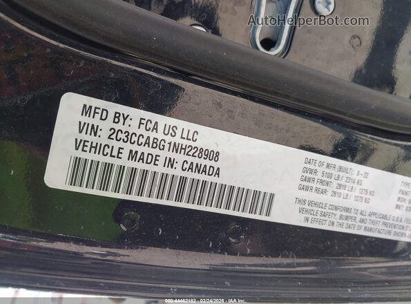 2C3CCABG1NH228908 2022 CHRYSLER 300 Black Engine compartment view