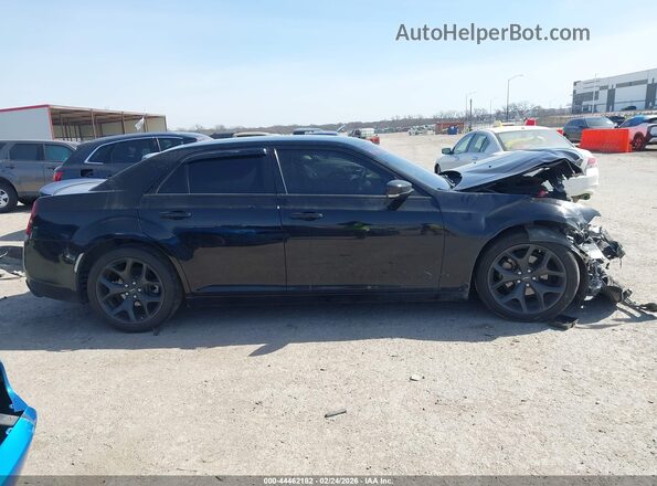 2C3CCABG1NH228908 2022 CHRYSLER 300 Black Rear interior view