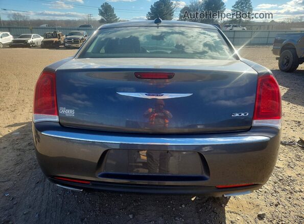 2C3CCAEG0KH697592 2019 CHRYSLER 300 Gray Вид ззаду