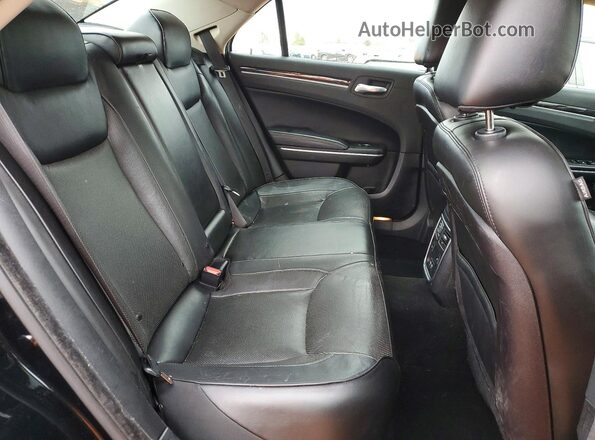 2C3CCAEGXKH689581 2019 CHRYSLER 300 Black 