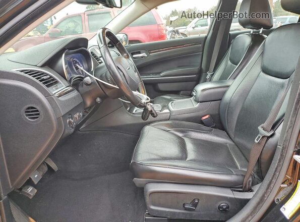 2C3CCAEGXKH689581 2019 CHRYSLER 300 Black 