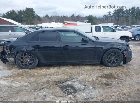 2C3CCAGG6LH141964 2020 CHRYSLER 300 Black Սալոնի հետևի տեսք