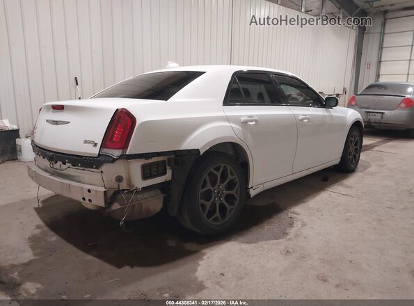 2C3CCAGG7JH165574 2018 CHRYSLER 300 White უკანა მარჯვენა