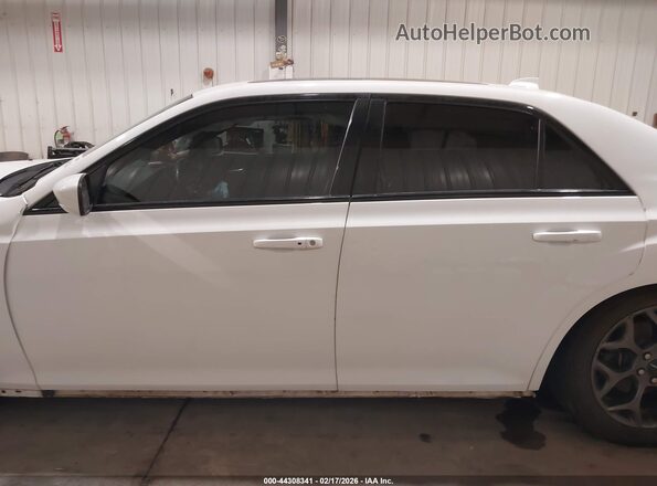 2C3CCAGG7JH165574 2018 CHRYSLER 300 White 