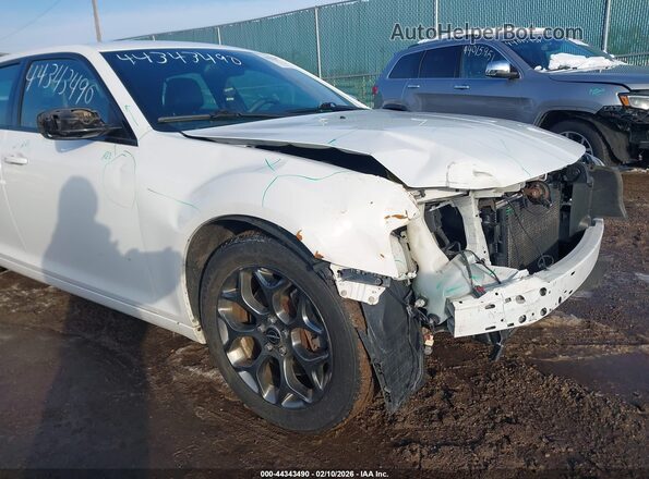2C3CCAGG9GH182756 2016 CHRYSLER 300 White Widok z przodu