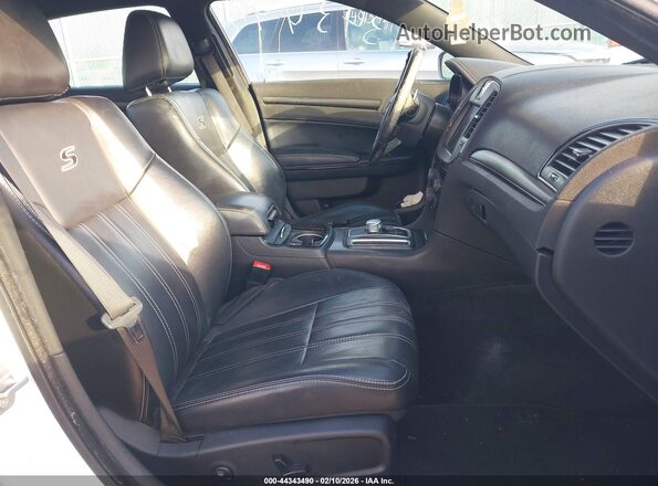 2C3CCAGG9GH182756 2016 CHRYSLER 300 White Widok wnętrza z przodu