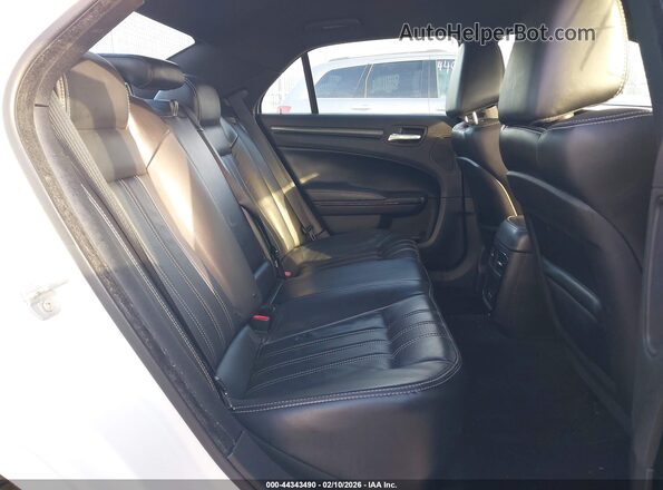 2C3CCAGG9GH182756 2016 CHRYSLER 300 White Widok naklejki z numerem VIN