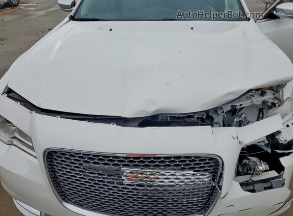 2C3CCAKG1LH142088 2020 CHRYSLER 300 White უკანა სალონის ხედი