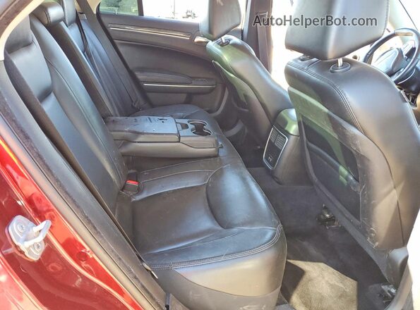 2C3CCARG8GH213105 2016 CHRYSLER 300 Maroon Հետևի նստատեղերի տեսք