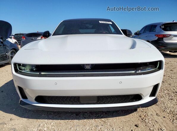 2C3CDBDK0RR206970 2024 DODGE CHARGER White Դիմացի տեսք