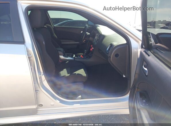 2C3CDXHG1PH618580 2023 DODGE CHARGER Silver Вид салону спереду